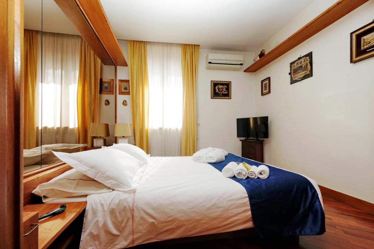 Frattina Family Romantic Superior Suite Exterior foto